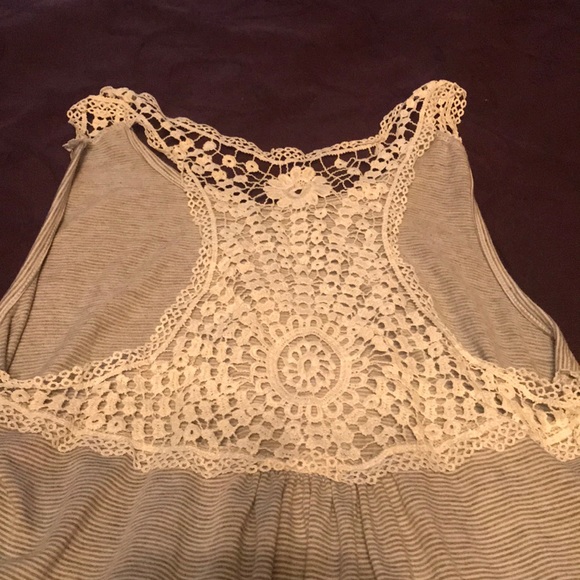 Top - Picture 2 of 3